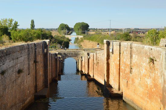 Esclusa cuádruple Frómista Canal de Castilla